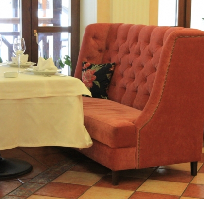 /uploads/images/objects/dvoranskoe-gnezdo/divan-luza.jpg