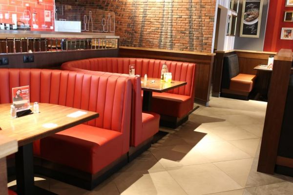 Ресторан Fridays в ТРЦ Columbus